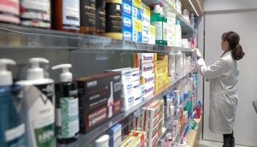 La alergia al polen dispara la venta de mascarillas y antihistamínicos en las farmacias de Catalunya: «Fue espectacular»