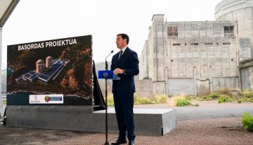 El esqueleto de la central nuclear de Lemoiz criará lenguados