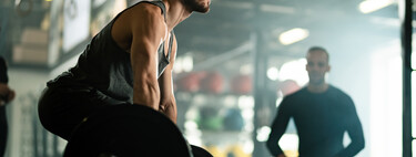 Llevamos años debatiendo si es mejor ir al gimnasio por la mañana o por la tarde. La fisiología por fin tiene la respuesta 