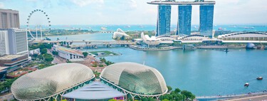 En Singapur solo pueden circular un máximo de 950.000 coches: de ahí que hasta tener un Toyota Yaris se considera todo un lujo