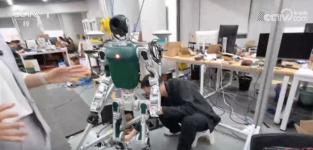 Robot Carrera China3