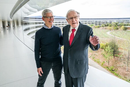Tim Cook y Warren Buffett