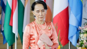 La junta de Myanmar traslada de prisión a arresto domiciliario a Aung San Suu Kyi