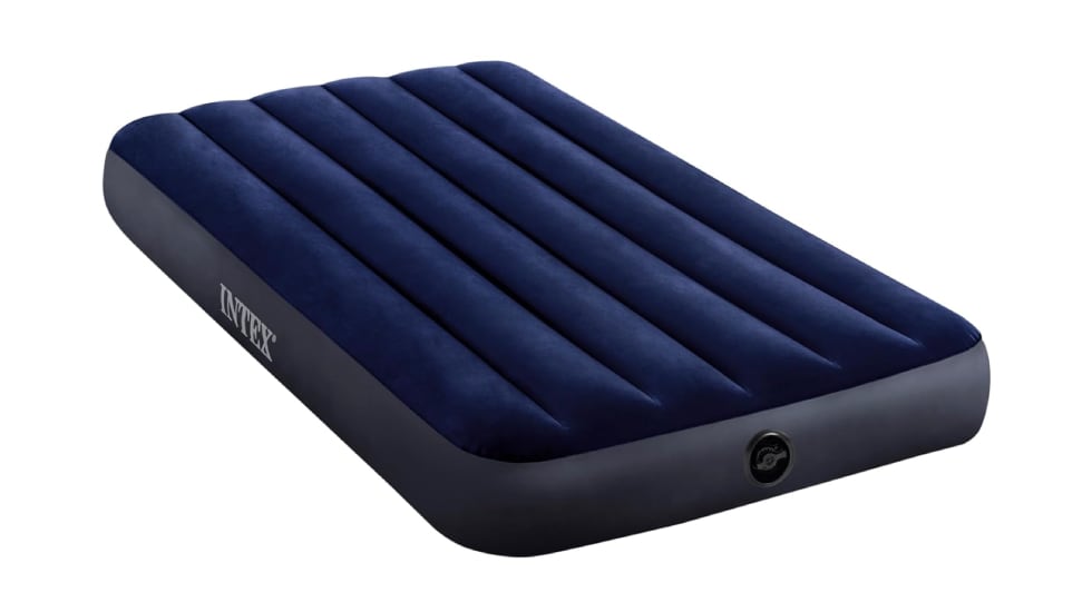 Colchón inflable duradero, de Intex.