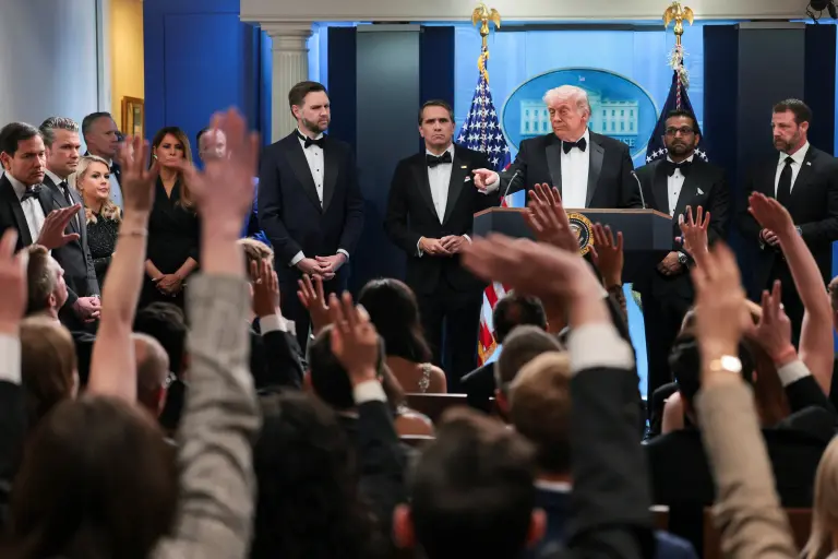 Trump describe al atacante de la cena de corresponsales como un «lobo solitario»