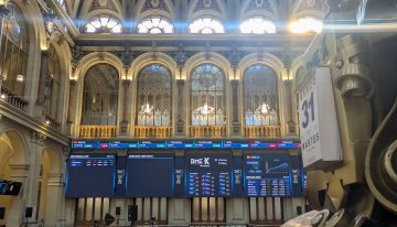 Los inversores se dejan llevar por la euforia: el Ibex se dispara más del 2,5% y el petróleo cotiza por debajo de 100 dólares el barril