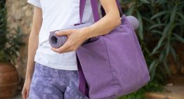 Chollo a la vista: la bolsa para yoga y pilates con sujeta-esterilla que está arrasando cuesta menos de 18€