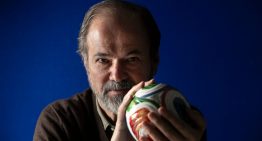 Juan Villoro: “Ser hincha de un equipo es una forma laica de ejercer la religiosidad”