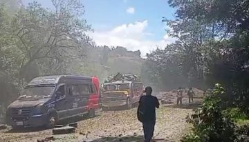 Un atentado terrorista en la vía Panamericana deja al menos siete muertos y decenas de heridos