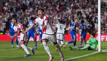 El Rayo pone la primera piedra en Vallecas y se acerca a la final tras superar al Estrasburgo