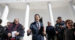 Terremoto en la Bienal de Venecia: el jurado dimite en bloque y los premios los decidirá el público