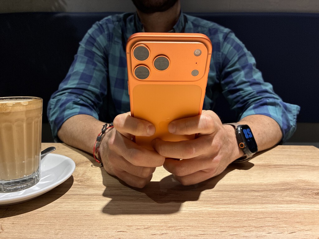 iPhone 17 Pro Max, seis meses después: el teléfono que mejor entiende lo que significa ser "Pro"