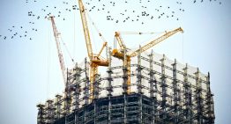 El problema de España no es la falta de suelo edificable. Es un enorme atasco de suelo que bloquea tres millones de pisos en ciudades
