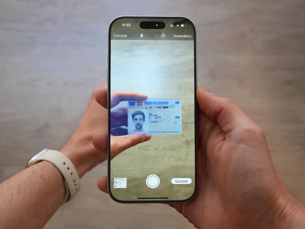 Me han pedido una foto del DNI para el check-in del hotel. Así lo edito en el iPhone para compartirlo de forma segura