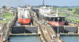 Pagar cuatro millones de dólares por saltarse la cola: cómo el Canal de Panamá se está forrando gracias a la guerra en Irán