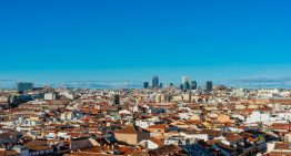 La periferia siempre fue el refugio de quienes huían de los precios de la vivienda de Madrid. Eso se ha terminado