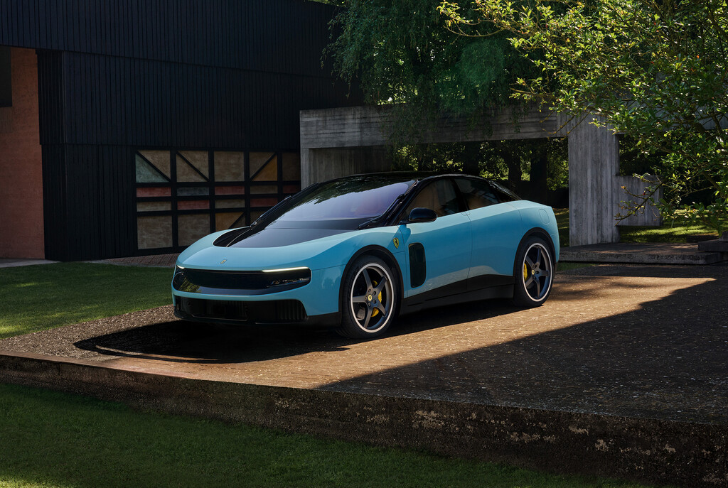 El Ferrari Luce ya está aquí: 1.050 CV, diseño de Jony Ive y una idea muy distinta de coche eléctrico
