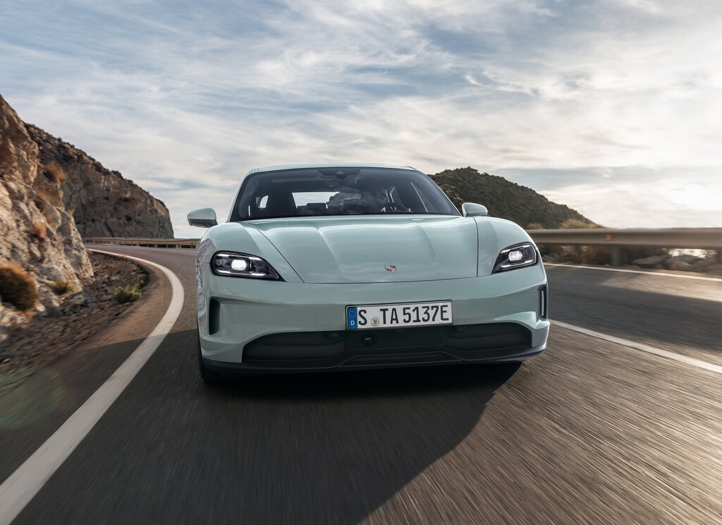 Porsche ha parado la producción del Taycan porque los ricos no lo quieren. Y eso lo dice todo sobre el nuevo Ferrari Luce 