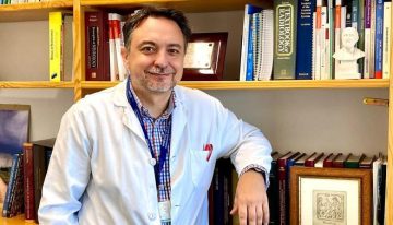 David Pérez, neurólogo: «El yoga, taichí o el mildfulness reducen el estrés y pueden prevenir el deterioro cognitivo»