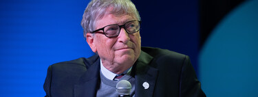 Bill Gates sobre la IA: "Sobreestimamos lo que pasará en los próximos dos años y subestimamos qué ocurrirá en los siguientes diez"