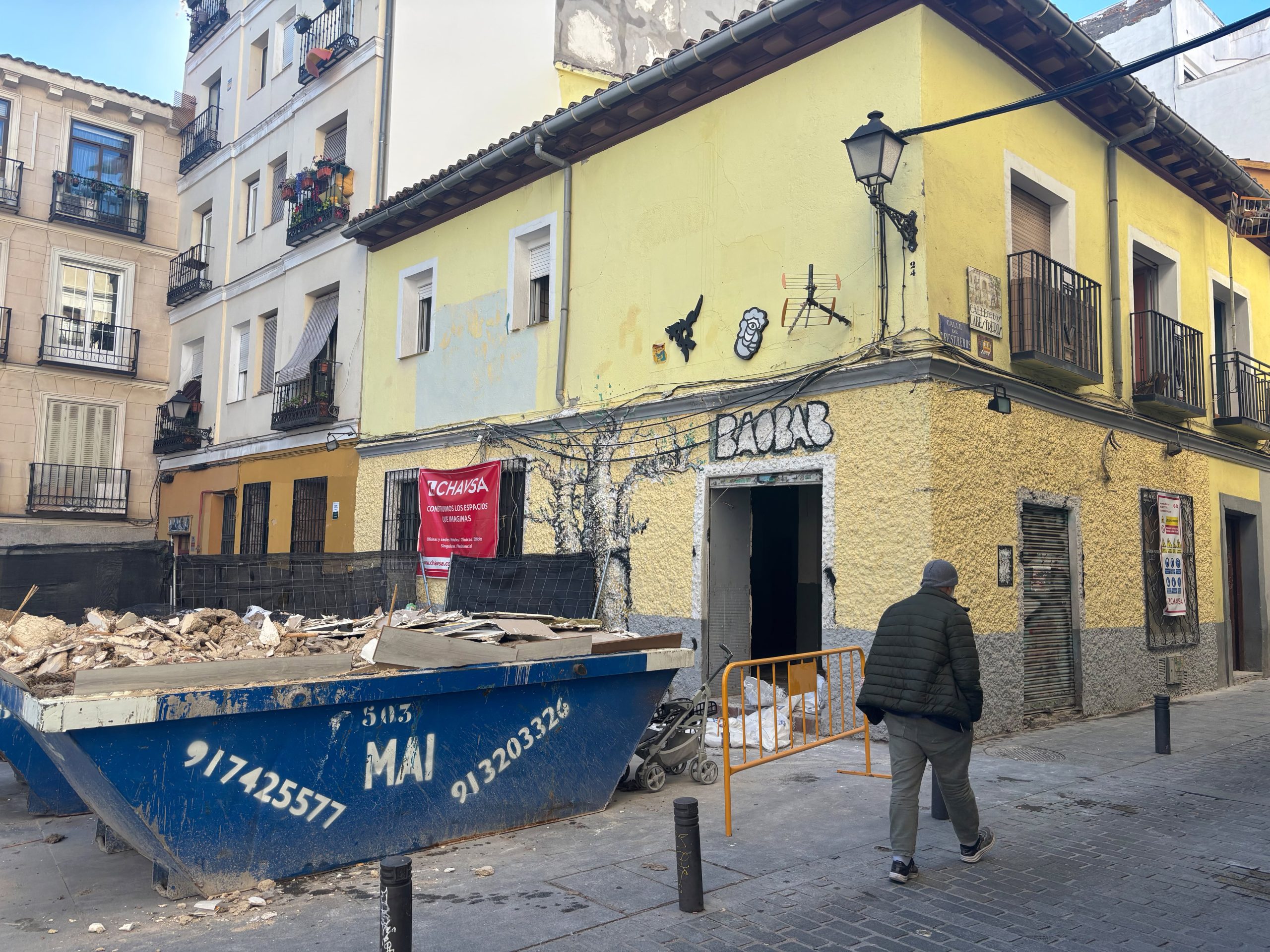 El mítico restaurante Baobab en Lavapiés, cerrado desde 2020, donde se construirá un hostal cápsula.