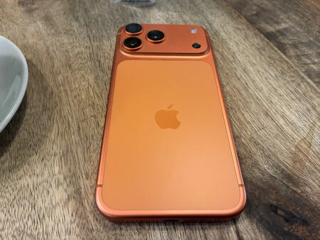 Iphone 17 Pro Max 6 Meses Despues 003