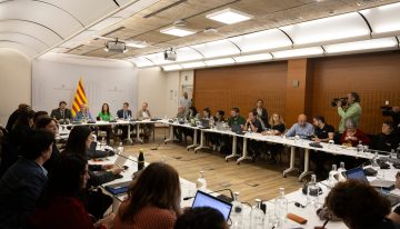 Sindicatos y Educación intensifican las negociaciones para finalizar las huelgas de profesores en Cataluña