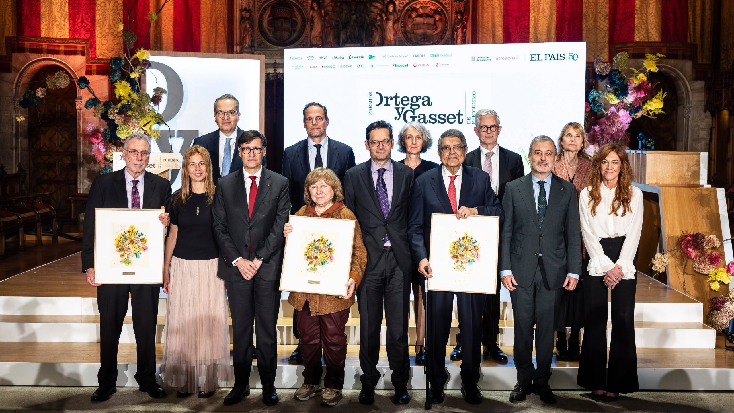Un retrato de familia tras las conclusión de la ceremonia.