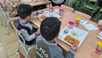 Pantallas, sedentarismo y ultraprocesados: el cóctel que dispara la obesidad infantil