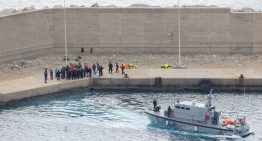 Israel desembarca en Grecia a 168 detenidos de la flotilla con ayuda a Gaza y retiene a dos para interrogarlos en su territorio