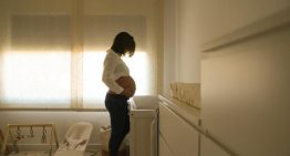 Un estudio español avala que ser madre tras un trasplante de corazón es complejo, pero posible