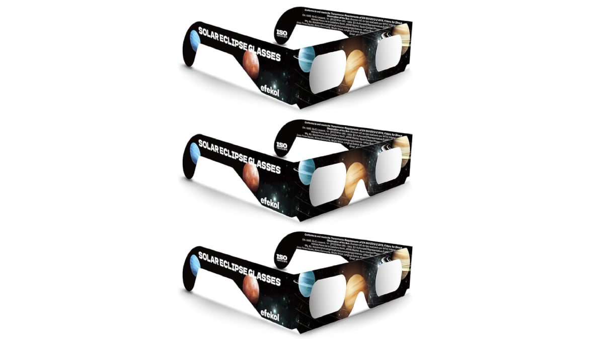 ‘Pack’ ahorro de tres gafas de eclipse solar homologadas.