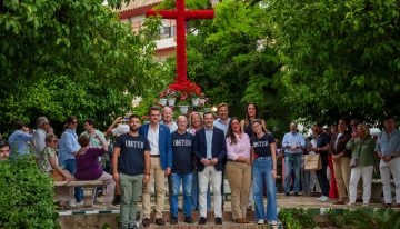 Fiestas populares, feminismo, prioridad nacional, sanidad y comedores escolares: los candidatos engrasan su campaña electoral