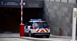 Detenidos tres policías canadienses por una agresión sexual a una prostituta en un taxi en Barcelona