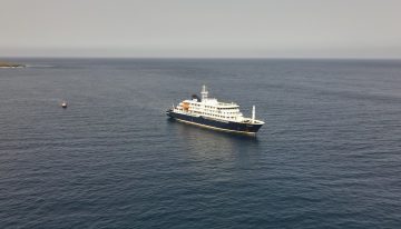 Última hora del brote de Hantavirus, en directo | Clavijo rechaza que el crucero haga escala en Canarias y pide una “reunión urgente” con Sánchez
