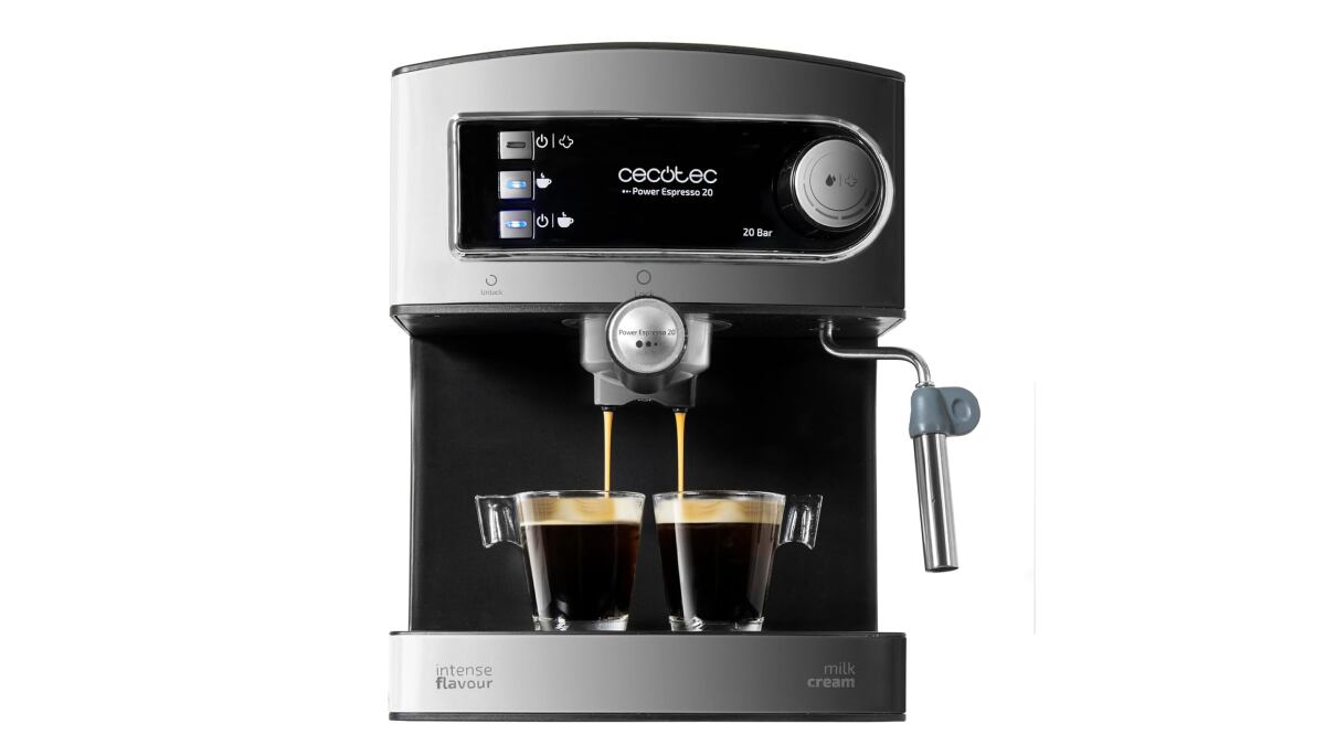Cafetera expreso Cecotec con 20 bares de presión y 850 vatios de potencia.