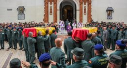 Un centenar de guardias civiles despiden en Huelva a los dos compañeros muertos este viernes mientras perseguían una narcolancha