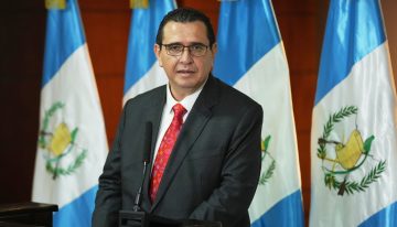 El nuevo fiscal de Guatemala asume el cargo y anuncia la revisión de los casos de exiliados