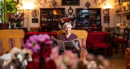 Antonia Talavera, medio siglo leyendo EL PAÍS: “¿Qué noticia me gustaría leer? Que viene la República”