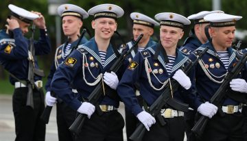 Putin celebra el Día de la Victoria sin tanques, internet, ni casi líderes extranjeros