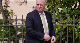 El expríncipe Andrés sufre un intento de ataque por un hombre en pasamontañas cerca de su nueva residencia en Sandringham
