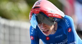 Ganna conquista la gran crono del Giro y Vingegaard pincha en su asalto a la ‘maglia’ rosa