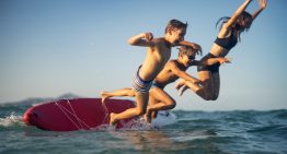 Reír es algo muy serio: la ciencia muestra cómo la risa ayuda a los niños a aprender