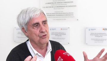 El experto en la crisis de las vacas locas Juan José Badiola apunta a una variante de hantavirus que se transmite entre personas y que pudo originar el brote en el crucero