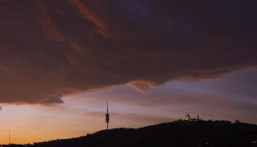 Este fin de semana son los días en que se hace de noche más tarde en Barcelona