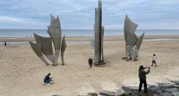 Unos geólogos estudiaron la arena de una de las playas del Día D en Normandía. Descubrieron que el 4% aún es metralla