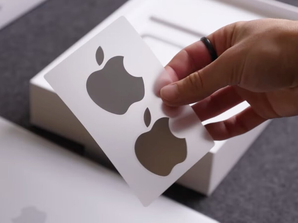 Hoy me han preguntado dónde se compran las pegatinas de Apple. Era cuestión de tiempo que llegásemos a este punto
