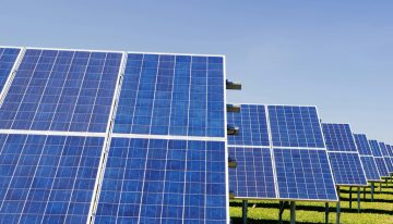 España produce tanta energía solar que es la envidia de Europa. Y aun así importa el 70% de la que consume
