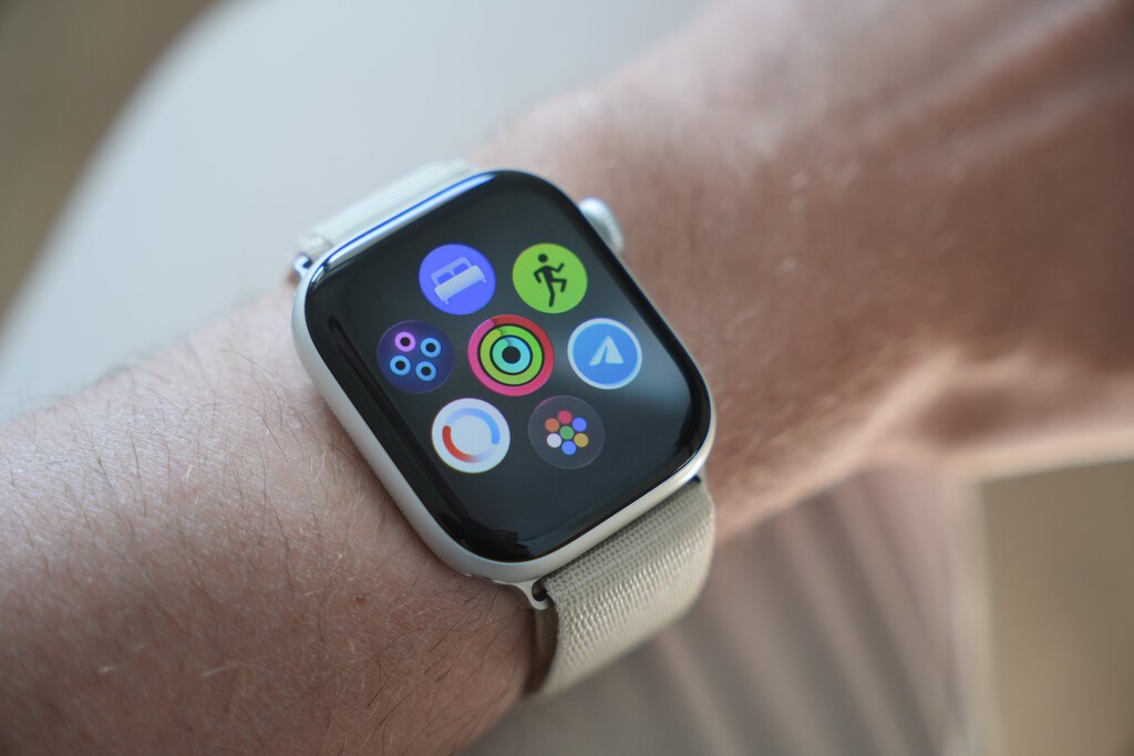 Telegram resucita su app del Apple Watch tras más de mil días de espera. Esto es todo lo que nos permite hacer 