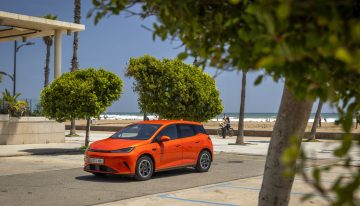 BYD ya tiene los dos híbridos enchufables más vendidos en España. El BYD Dolphin G DM-i es su órdago para acompañarlos